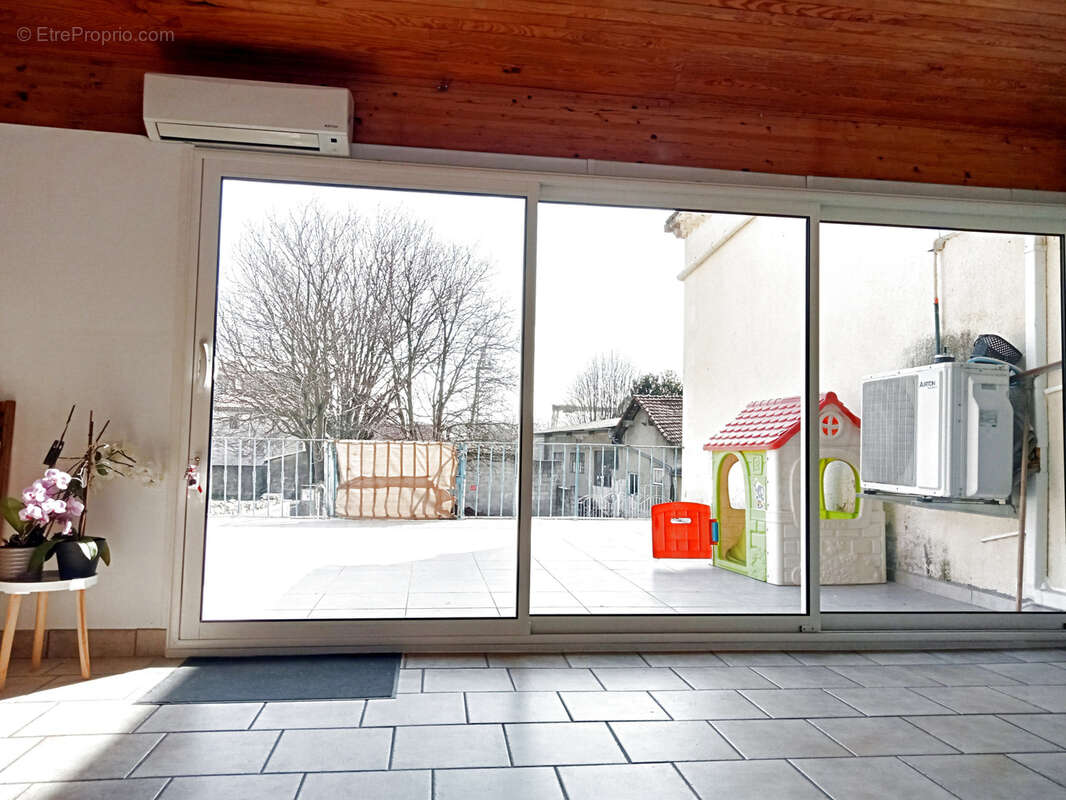 Appartement à LA VOULTE-SUR-RHONE