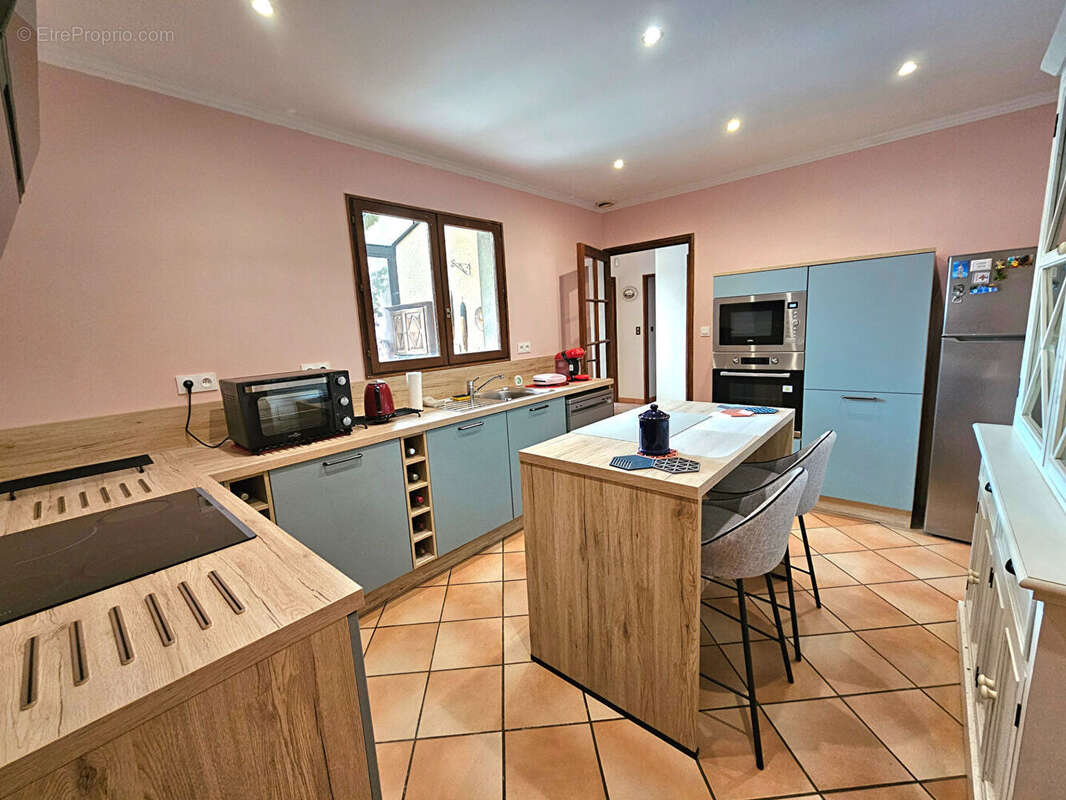 Maison à VILLEMOUSTAUSSOU