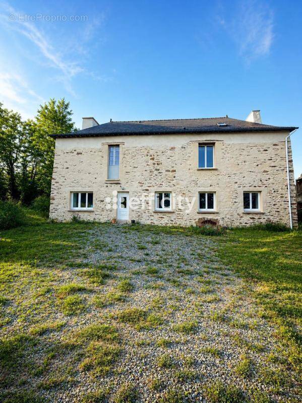 Maison à JANZE