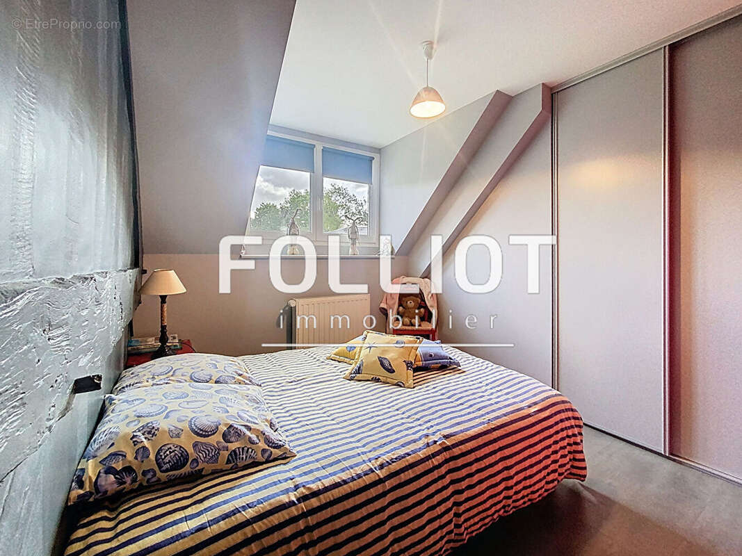 Maison à SAINT-HILAIRE-DU-HARCOUET