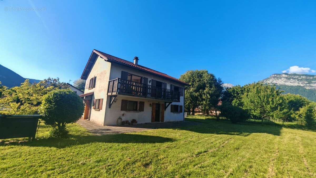 Maison 96 m² à Noyarey  - photo 3