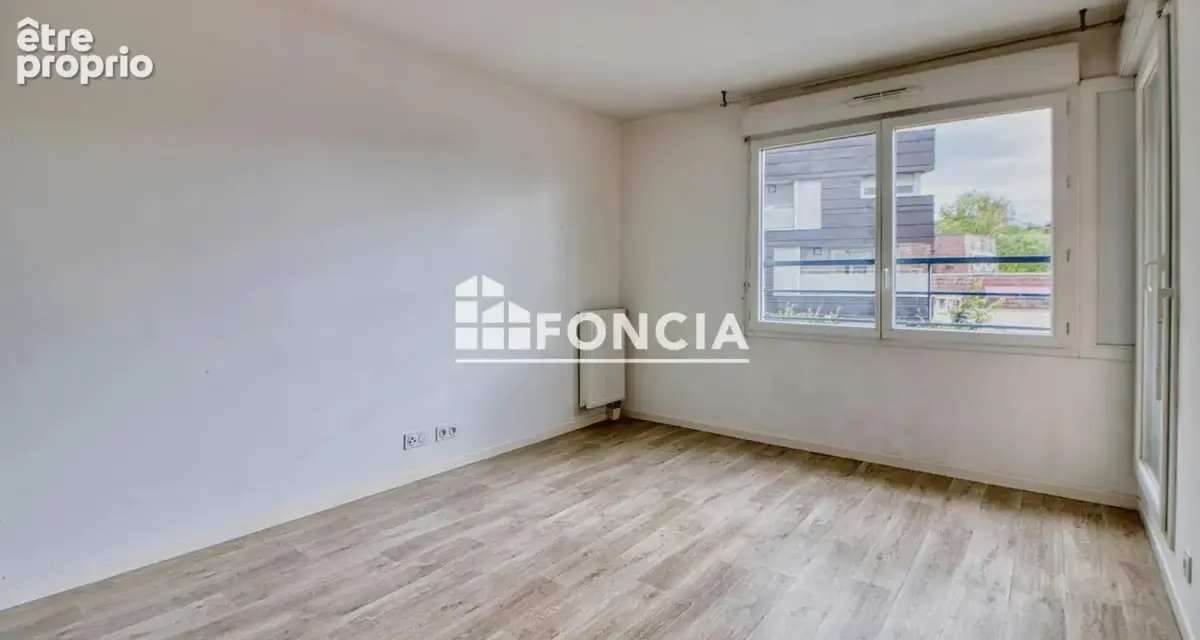 Eragny (95) - A 2 pas de la gare d'Eragny et des commerces - Appartement T2 de 38,5 m² avec balcon - 1er étage - parking double  - photo 5