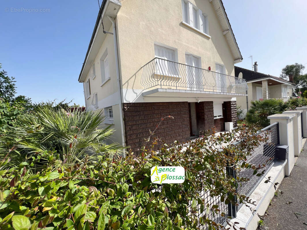 Maison à CHATELLERAULT