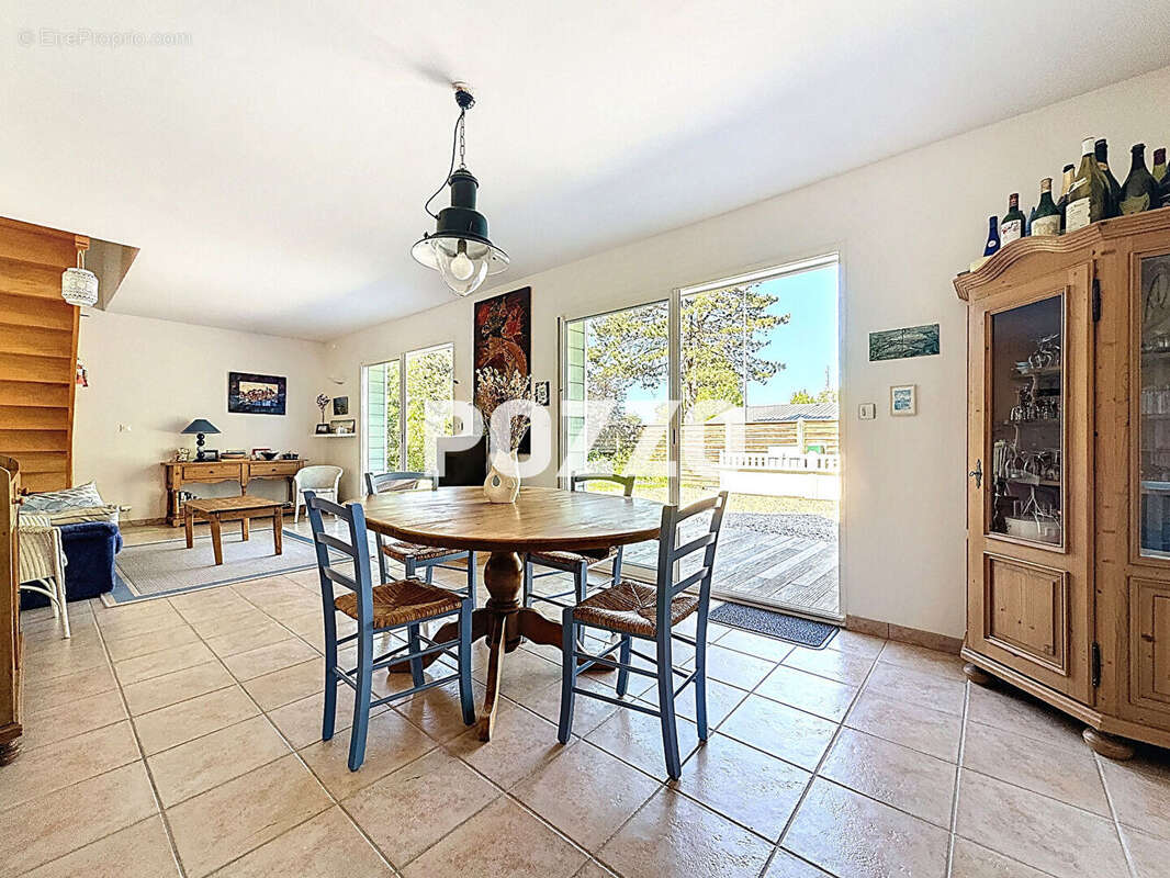 Maison à DONVILLE-LES-BAINS