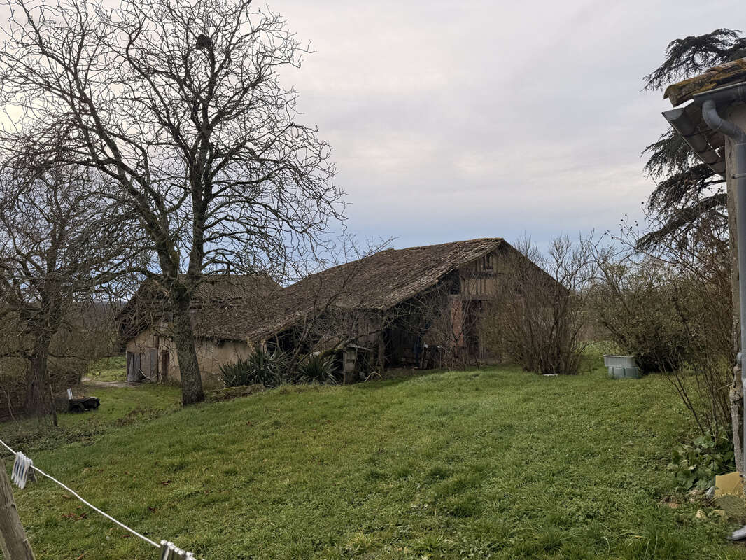 Maison à MONTIGNAC-DE-LAUZUN