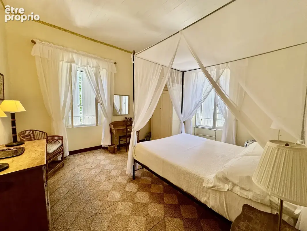 Élégant Manoir avec Chambres en Tour, Dépendance et Piscine - photo 7