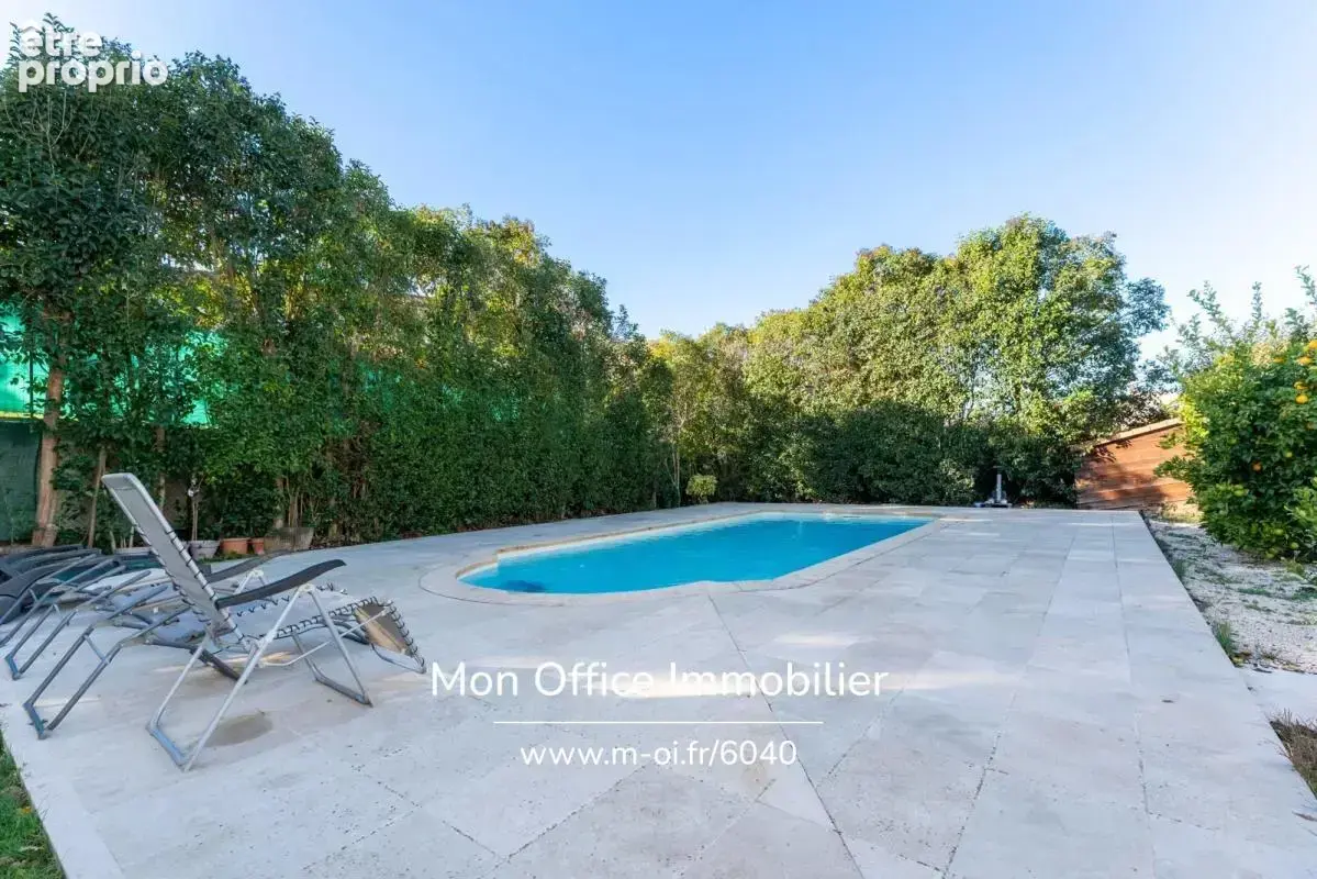 Référence : 6040-ABR. - Villa familiale rénovée de 166 m², DPE A, piscine et terrain paysager à Mimet - photo 19