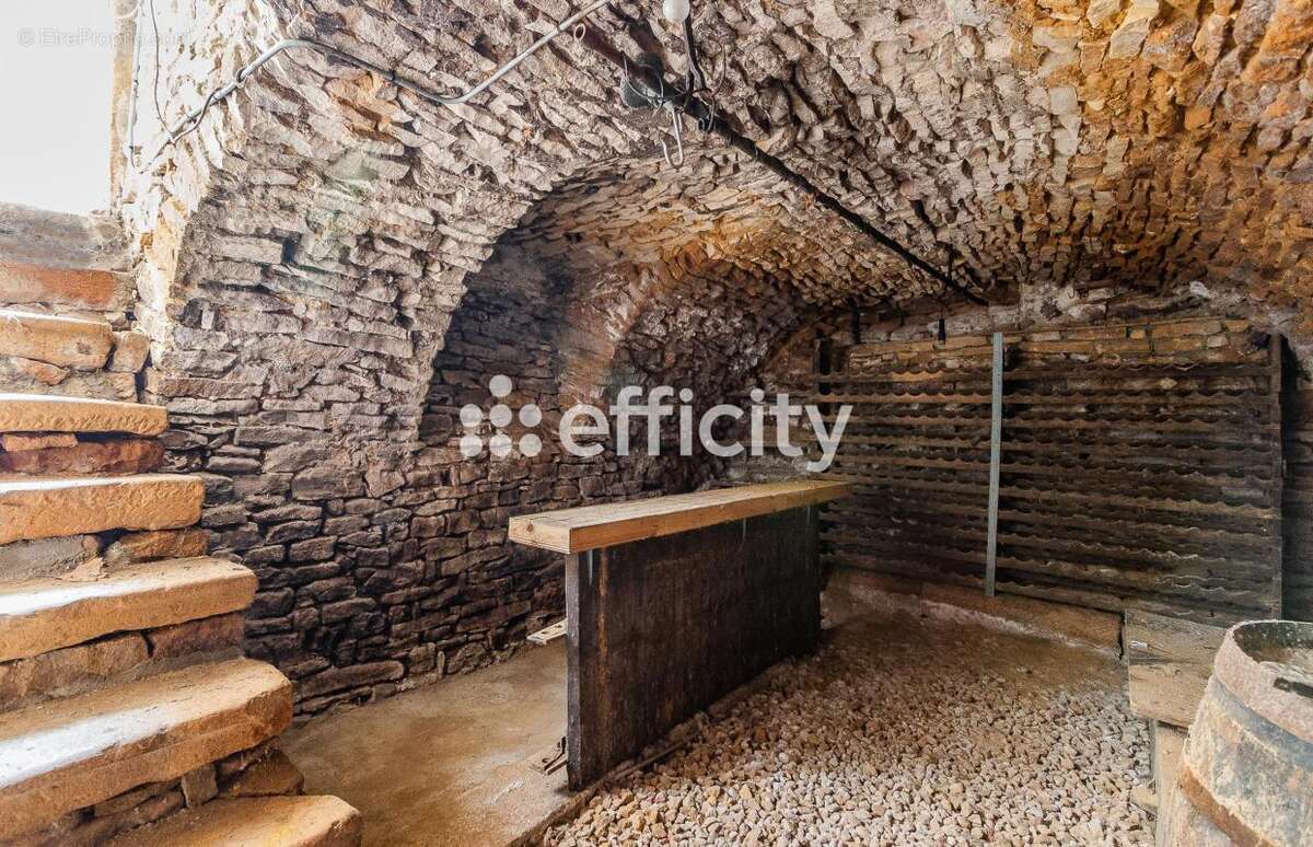 Maison 129 m² à Charnay  - photo 8