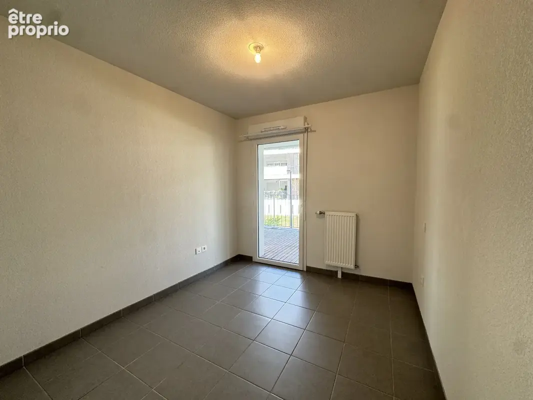 APPARTEMENT T4 de 80 M2 avec un balcon de 30 M2 et 2 Parking en S-sol - photo 10