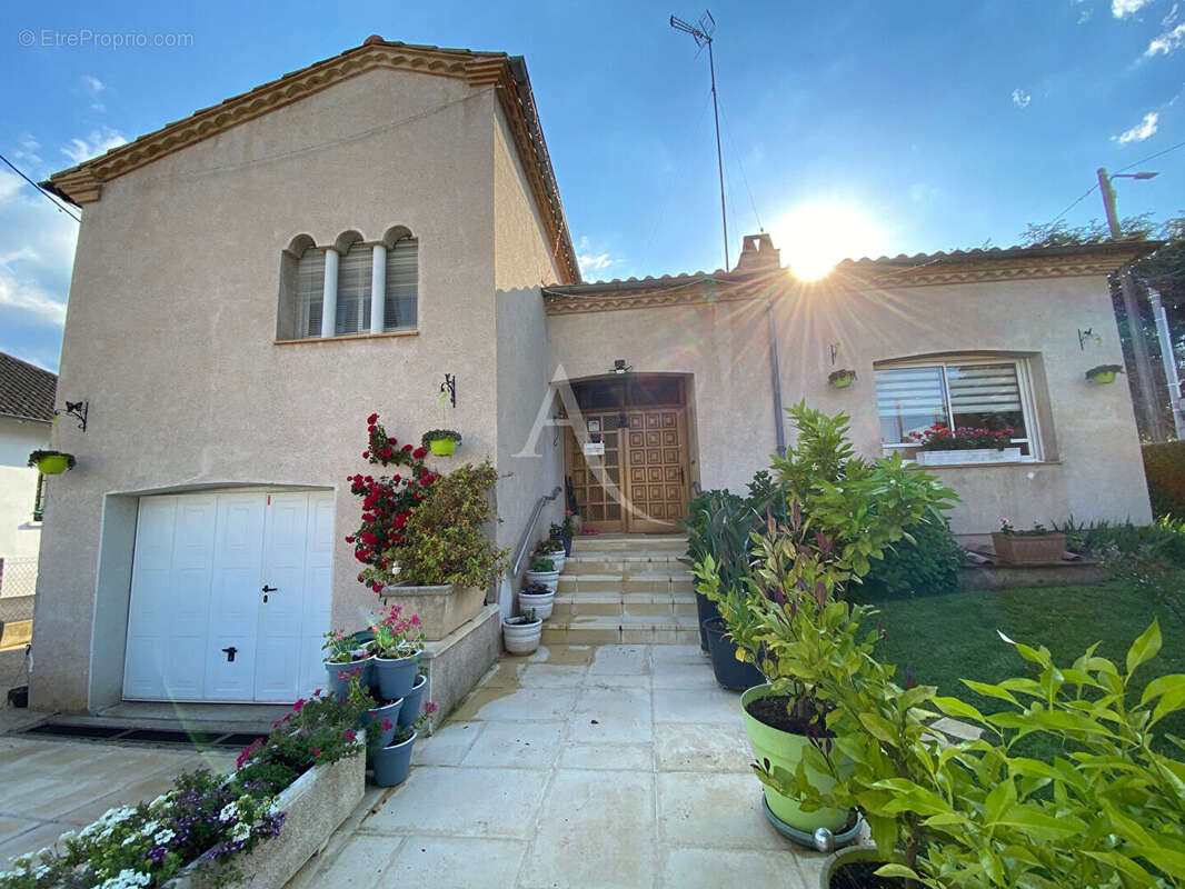 Maison à MONSEMPRON-LIBOS