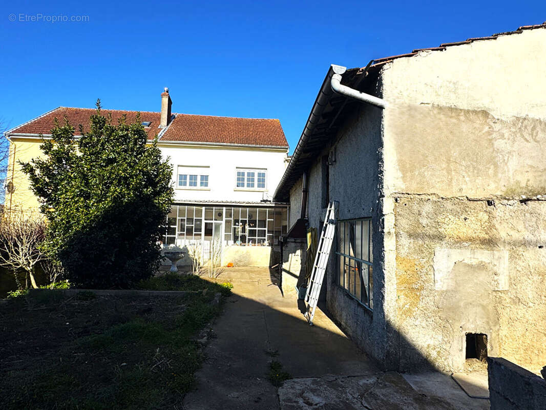 Maison à SAINTE-MARIE-AUX-CHENES