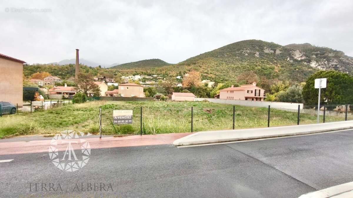 Terrain à RIA-SIRACH