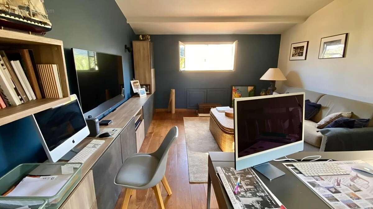 Maison à MANDELIEU-LA-NAPOULE