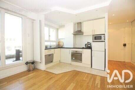 Appartement 30 m² à Neuilly-Sur-Seine  - photo 2