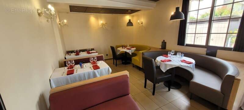 Commerce à VENDARGUES