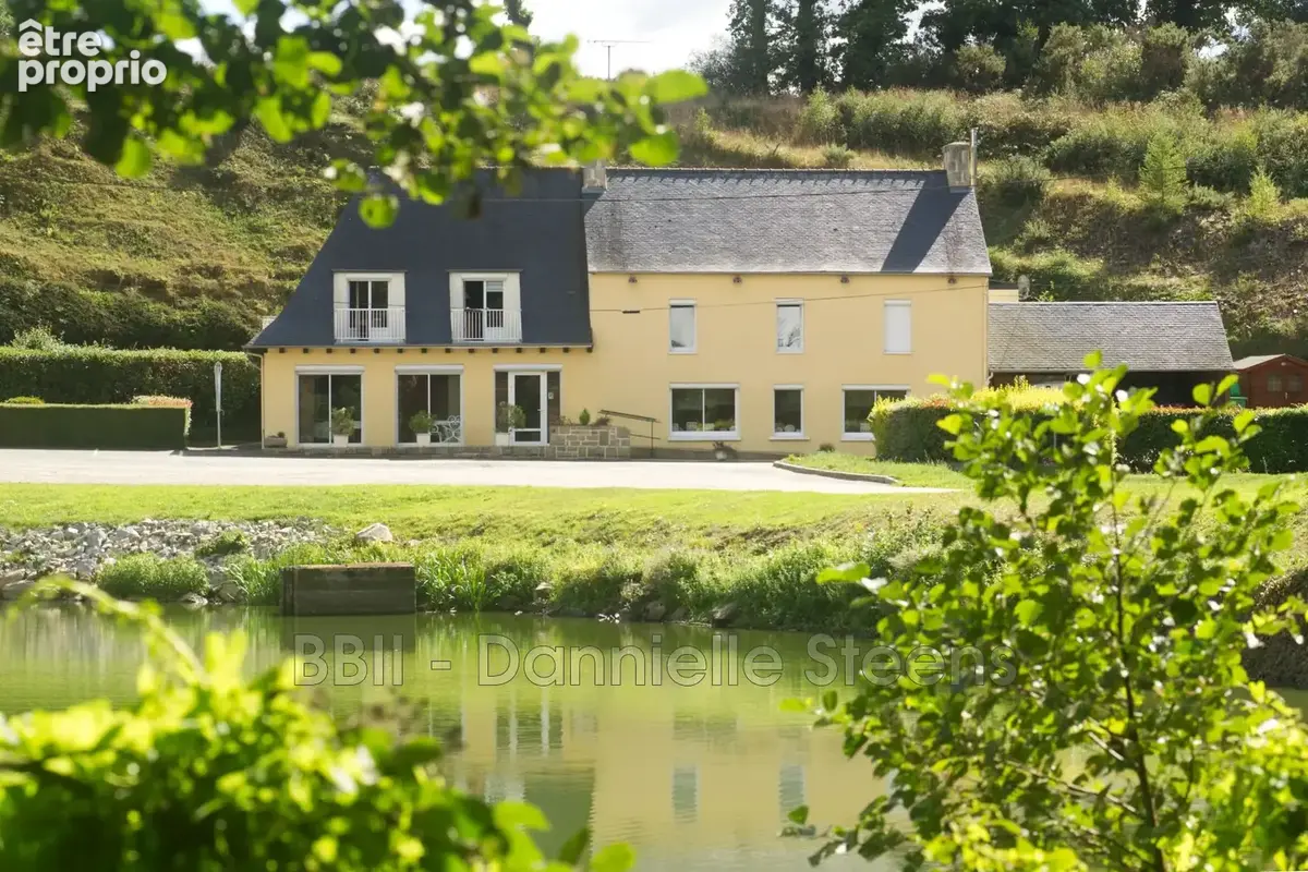 Maison 340 m² à Corlay  - photo 2