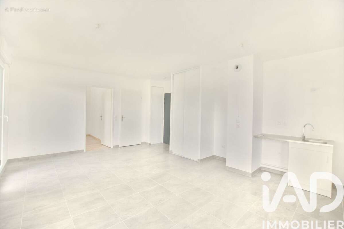 Photo 2 - Appartement à MENNECY