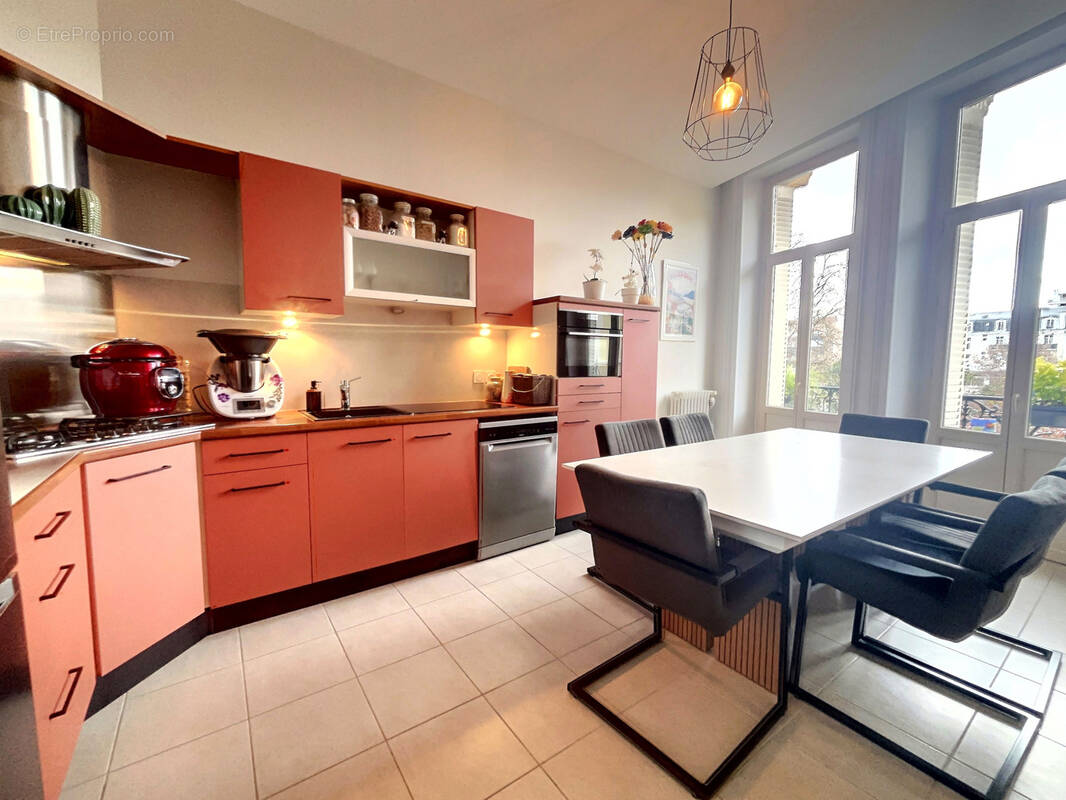Appartement à AIX-LES-BAINS