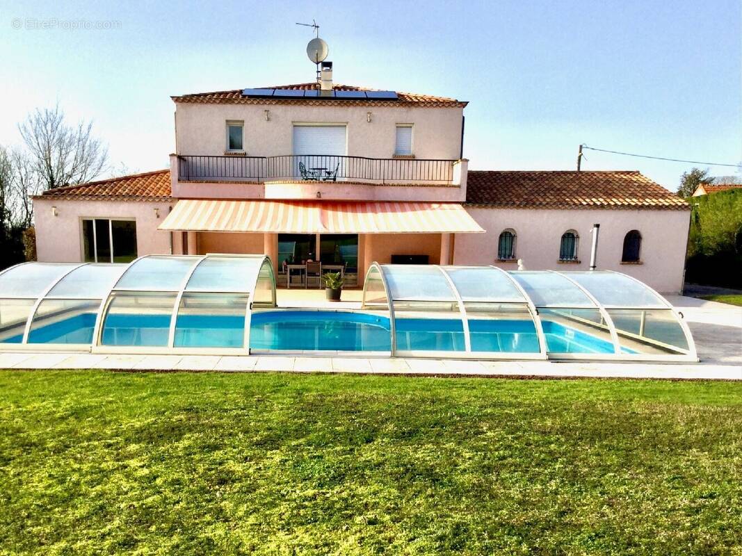 Maison à ESPINASSE-VOZELLE