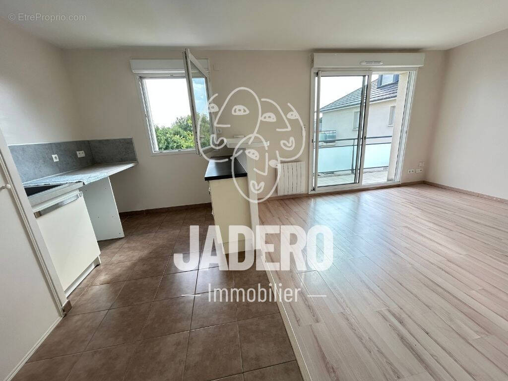 Appartement à LE MESNIL-ESNARD
