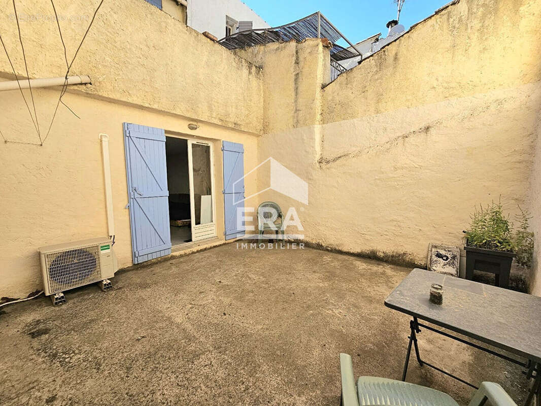 Appartement à PELISSANNE