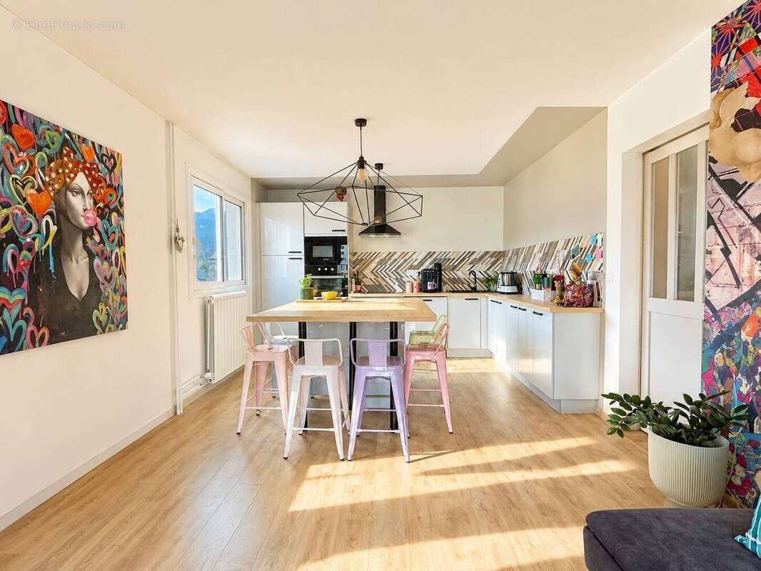 Appartement à LA RAVOIRE