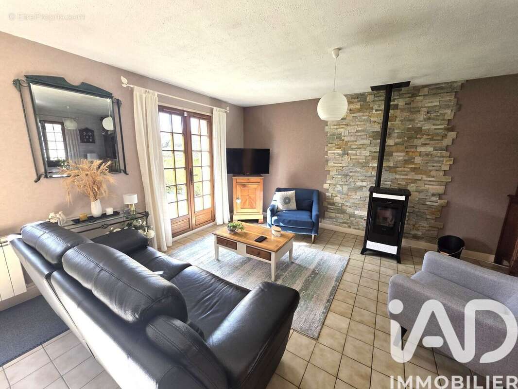 Photo 3 - Maison à VILLENEUVE-LES-SABLONS