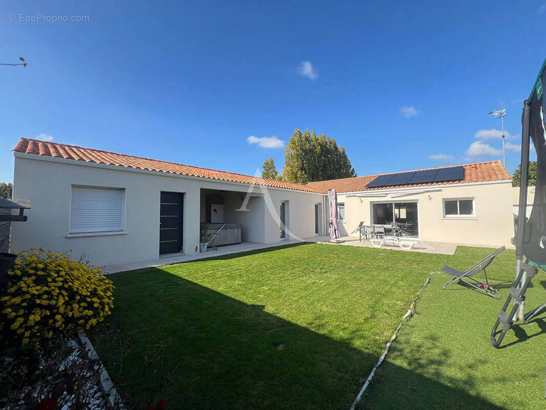 Maison à LE BERNARD