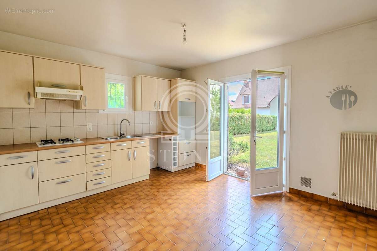 Maison à MARLY-LE-ROI