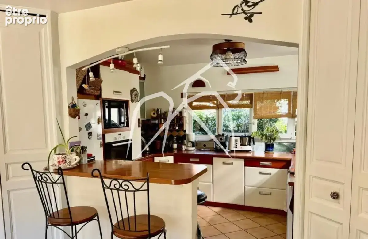 Maison familiale 7 pièces avec jardin, 5 chambres, piscine et double accès – Rouen – 161 m² - photo 10