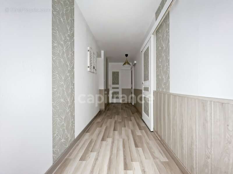 Appartement à GENLIS