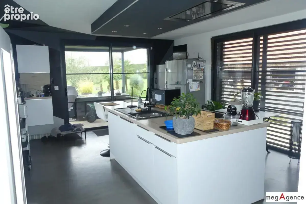 Doudelainville : Loft 145m², 2 Chb, 1840m² - photo 6