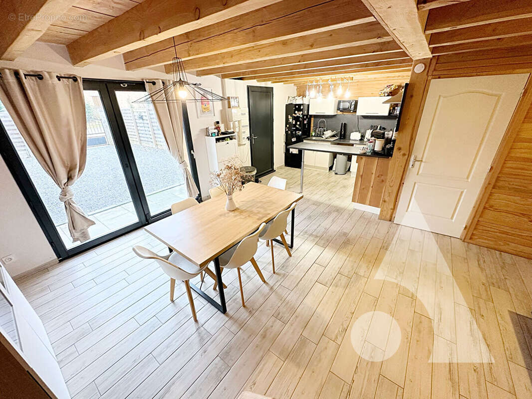 Maison à COURTERANGES