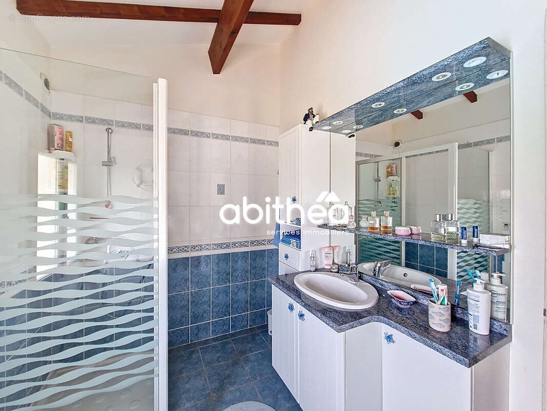 Maison à SAINT-GEORGES-DE-DIDONNE