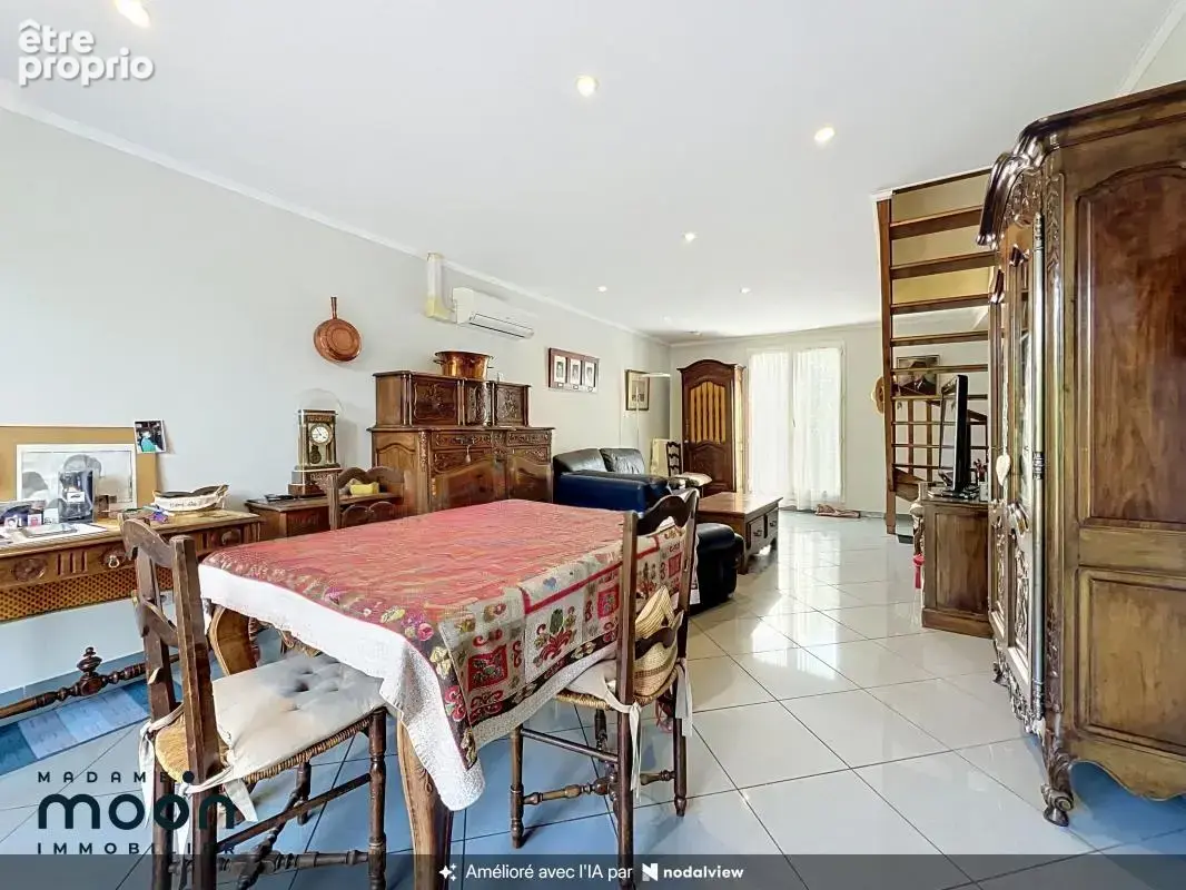 Maison familiale 4 chambres 108m²(115m2 au sol) avec jardin et garage à Oullins Pierre-Bénite -Secteur Perron - photo 5