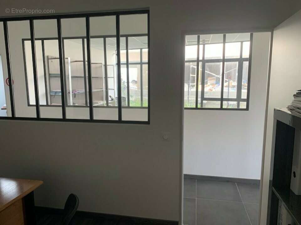 Commerce à POMPIGNAC