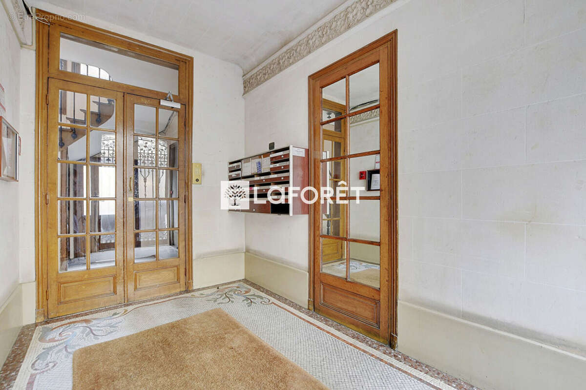 Appartement à PARIS-18E