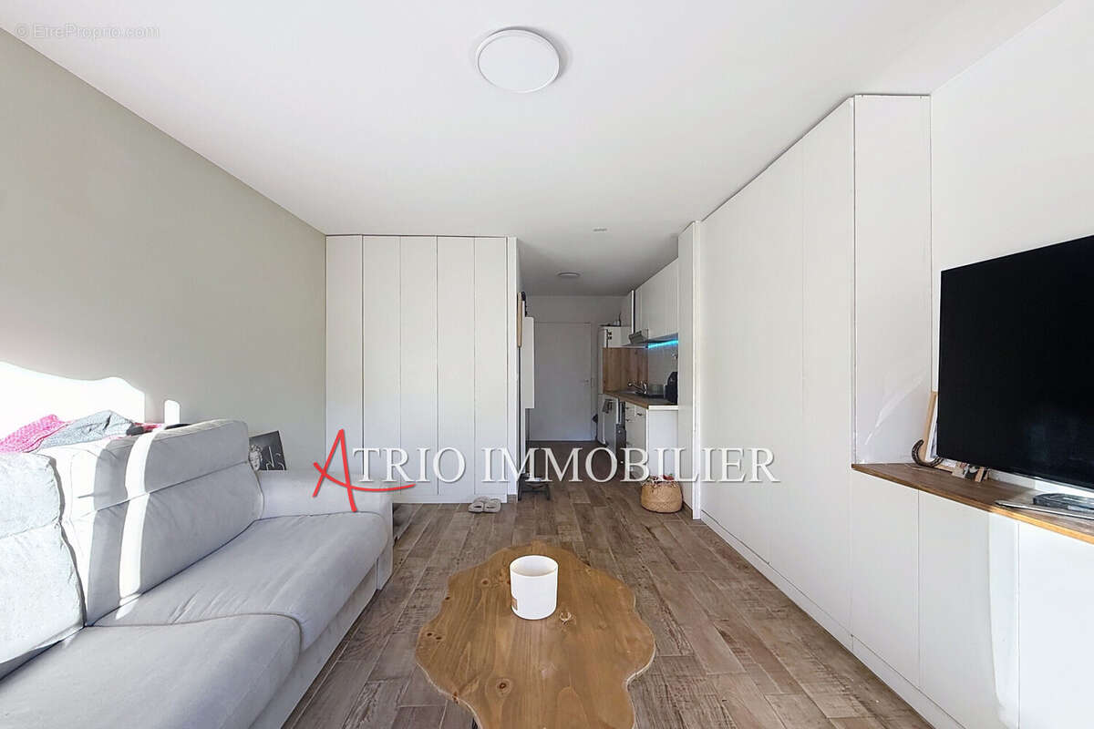 Appartement à VILLENEUVE-LOUBET