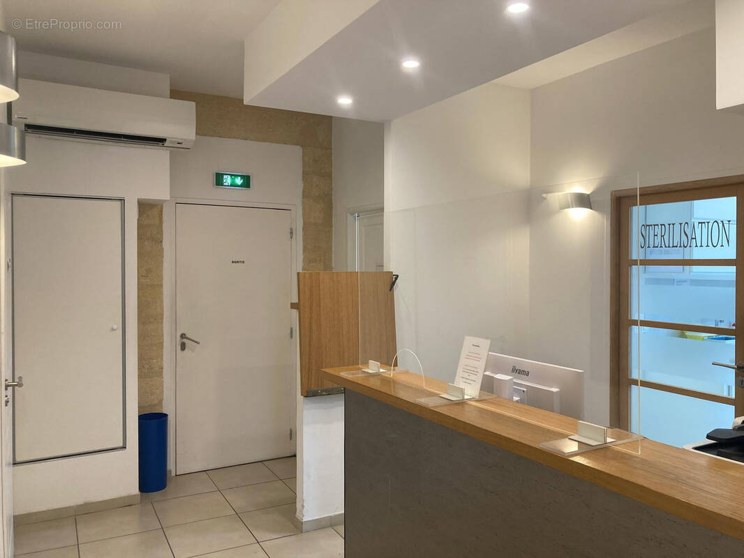 Commerce à SOMMIERES