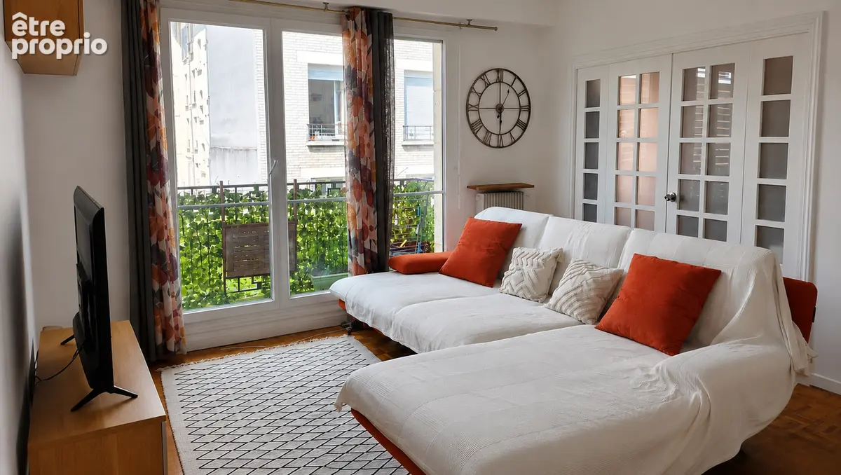 Appartement à LA GARENNE-COLOMBES