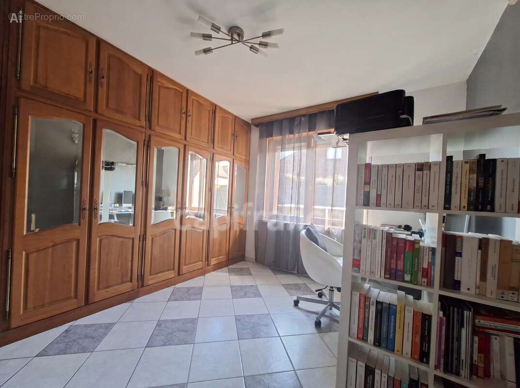Maison individuelle 166 m²  4 ch  Semi plain-pied  Double garage - photo 11