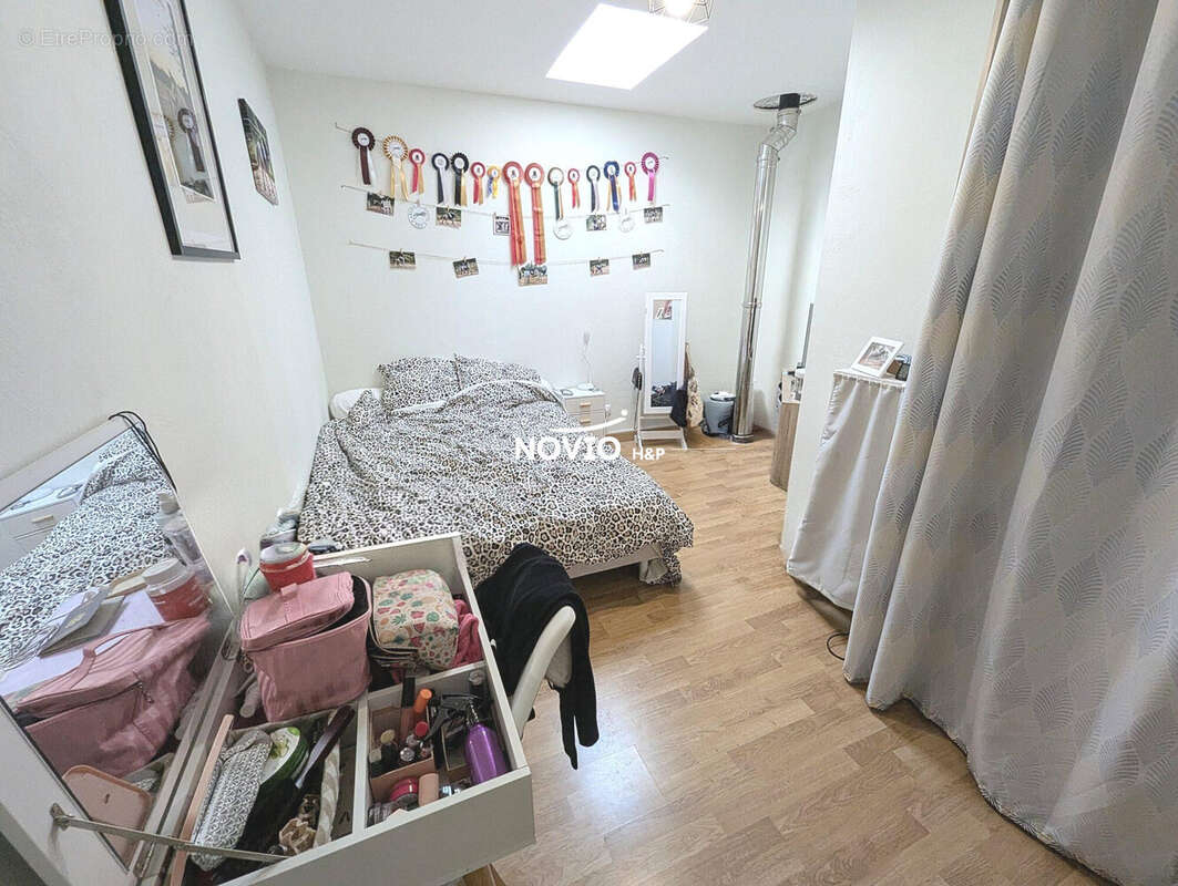 Maison 123 m² à Scorbe-Clairvaux  - photo 7