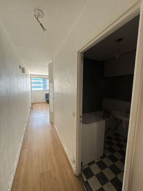 Appartement à COURBEVOIE