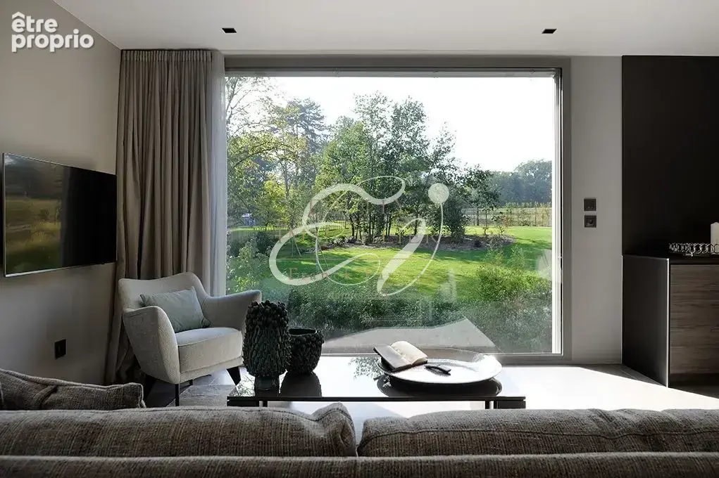 Vente ecully 69130 maison architecte recente 7 pieces etat exceptionnel calme belles prestations - photo 3