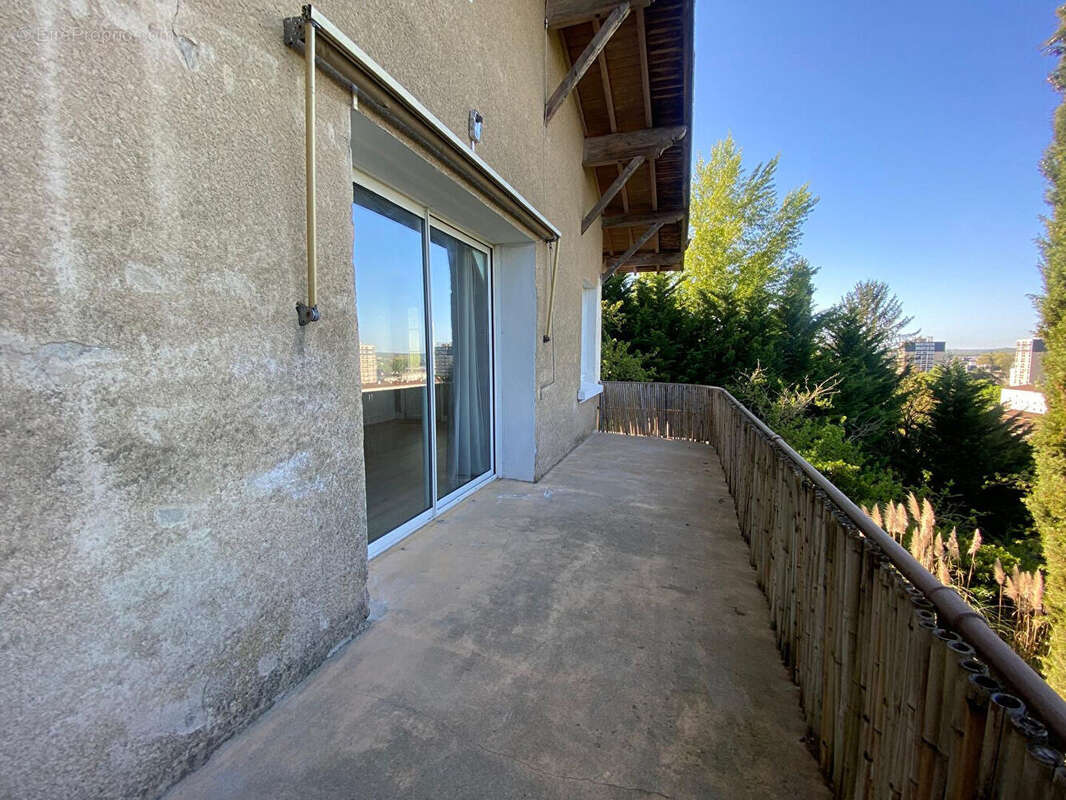 Maison à CHATELLERAULT