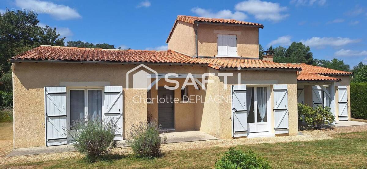 Photo 1 - Maison à COURSAC