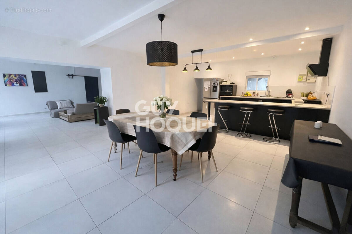 Maison à CHEMILLY-SUR-YONNE