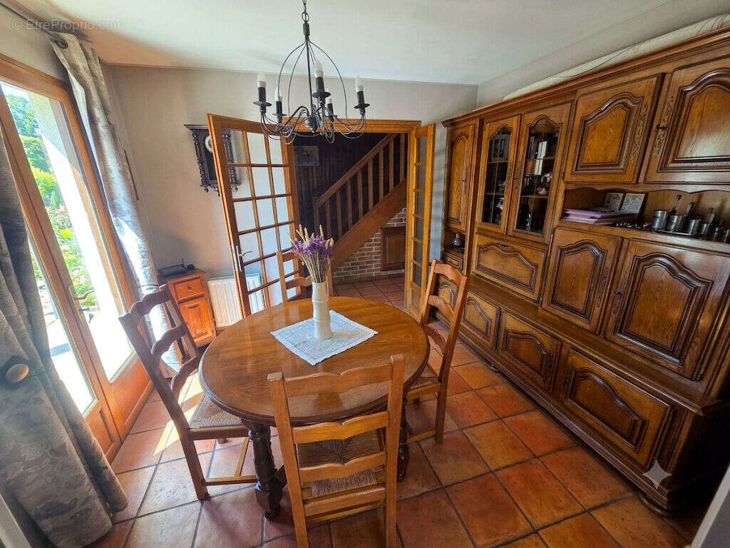 "Marie Laurencin"  Villepinte : Pavillon ( F6) avec très bon confort de 136 m² Habitable - photo 12