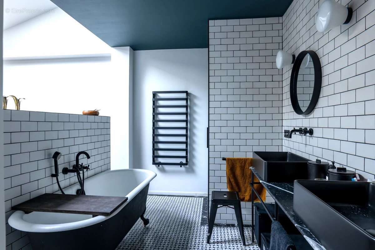 Appartement à IVRY-SUR-SEINE