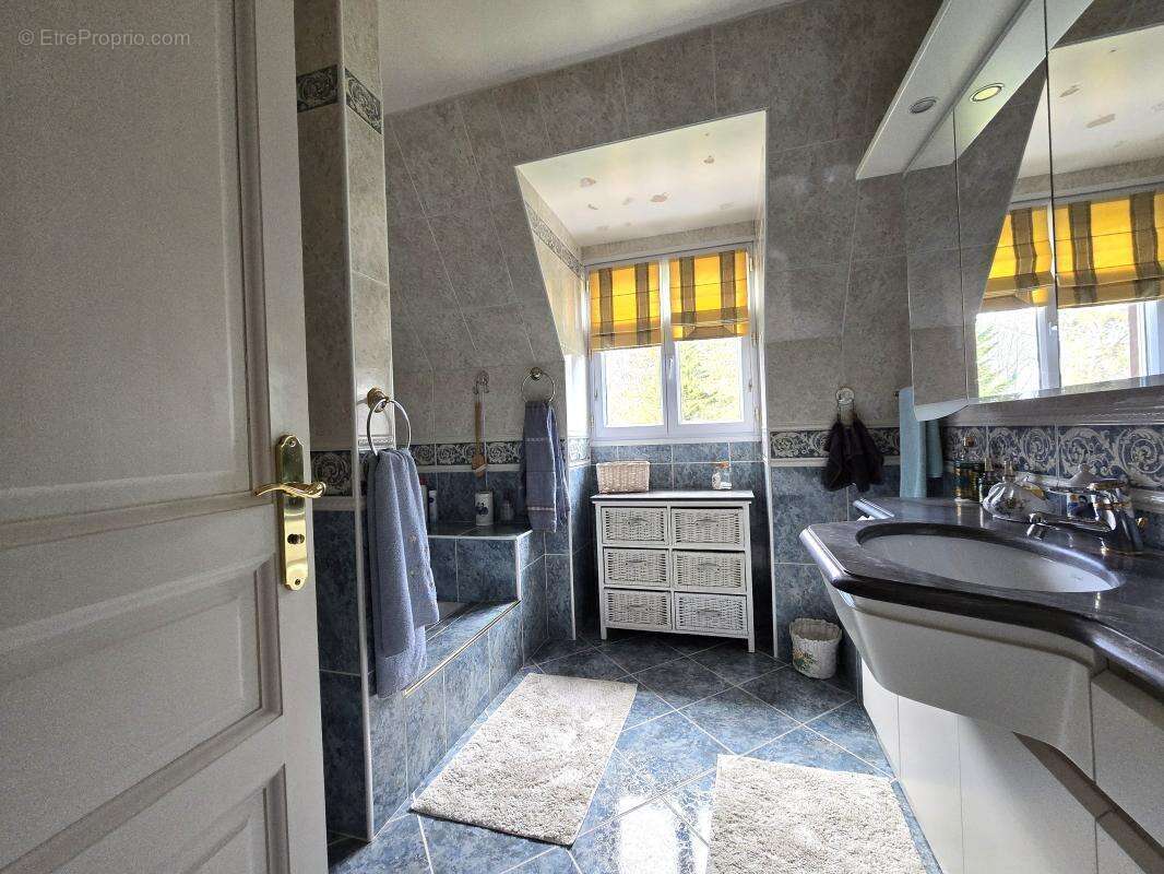 Maison à BAZAINVILLE